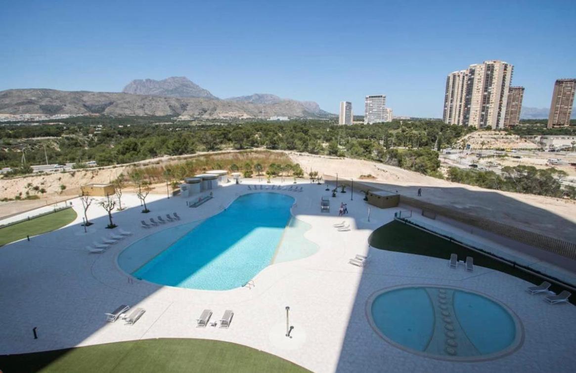 Intempo Celia-Apartment At Famous Intempo Building Benidorm Bagian luar foto