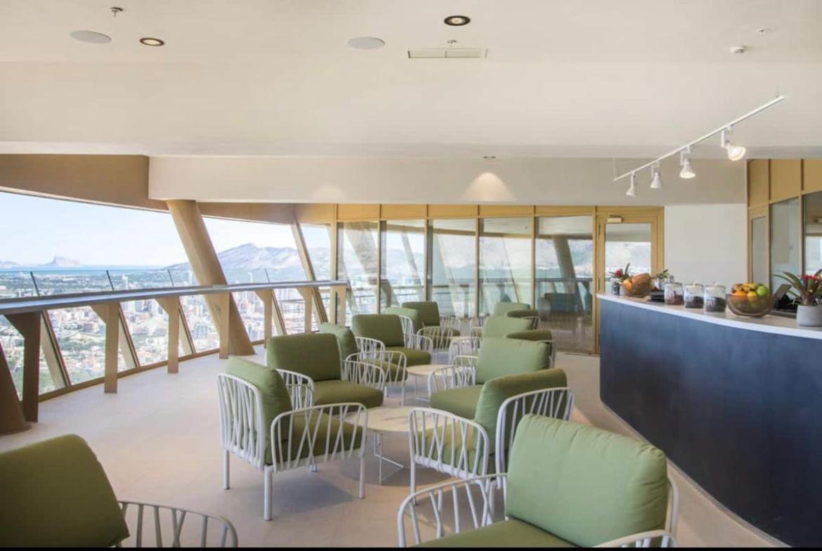 Intempo Celia-Apartment At Famous Intempo Building Benidorm Bagian luar foto